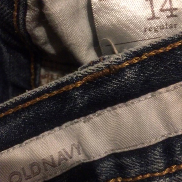 Old Navy distressed whisker jeans - Picture 3 of 3